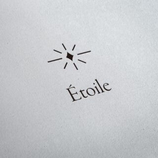 合同会社エトワール様のロゴデザイン担当させていただきました。

IoTでバックオフィスサポートサービスを提供する会社様です。

エトワール（一番星）をモチーフにITのデジタルで繋がっているイメージで制作いたしました。

洗練されたサービス、信頼感、スマートさを感じさせるデザインです。

#ロゴ
#ロゴデザイン
#ロゴデザイナー

#web制作
#ホームページ作成
#ショッピングサイト
#ECサイト
#shopify

#開業準備
#開業準備中
#名刺デザイン

#d-mrk.com